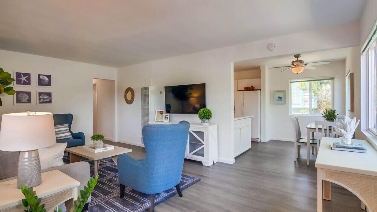 Photo of Livingroom in South Mission Beach