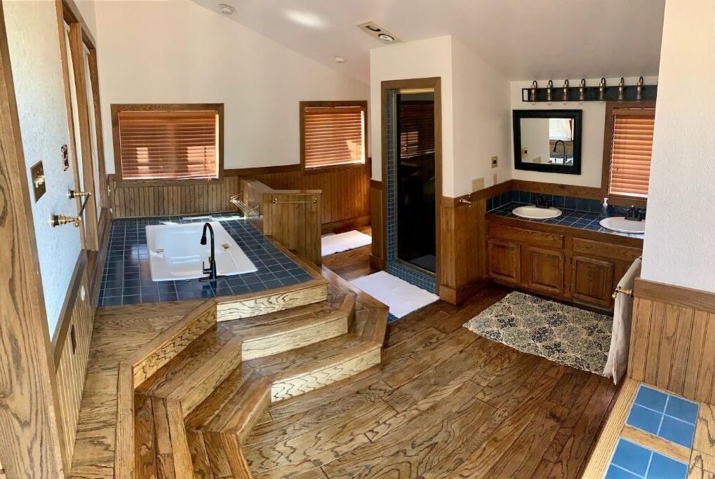 Photo of Bathroom in Red Lodge