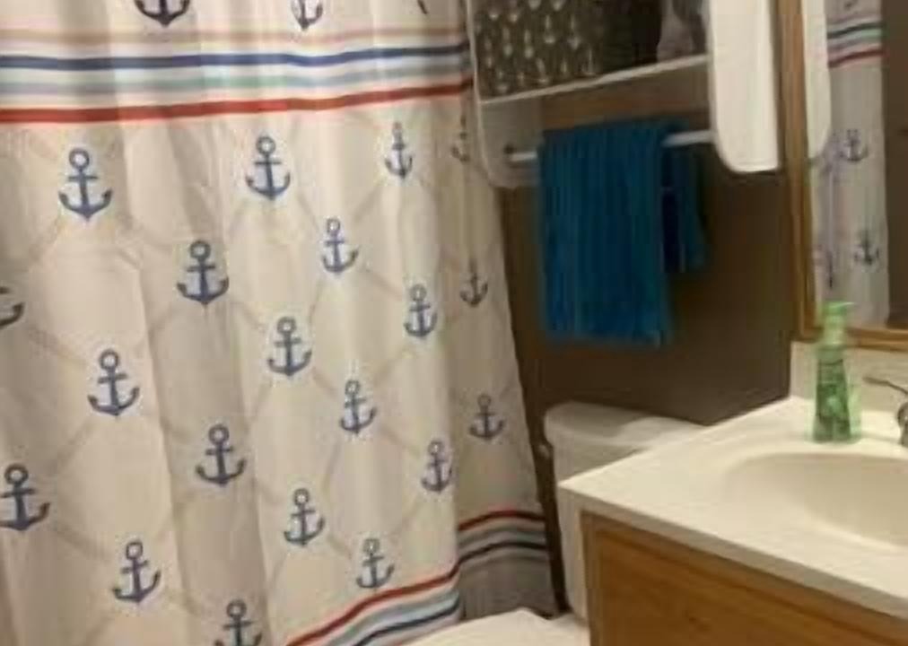 Photo of Bathroom in Counce