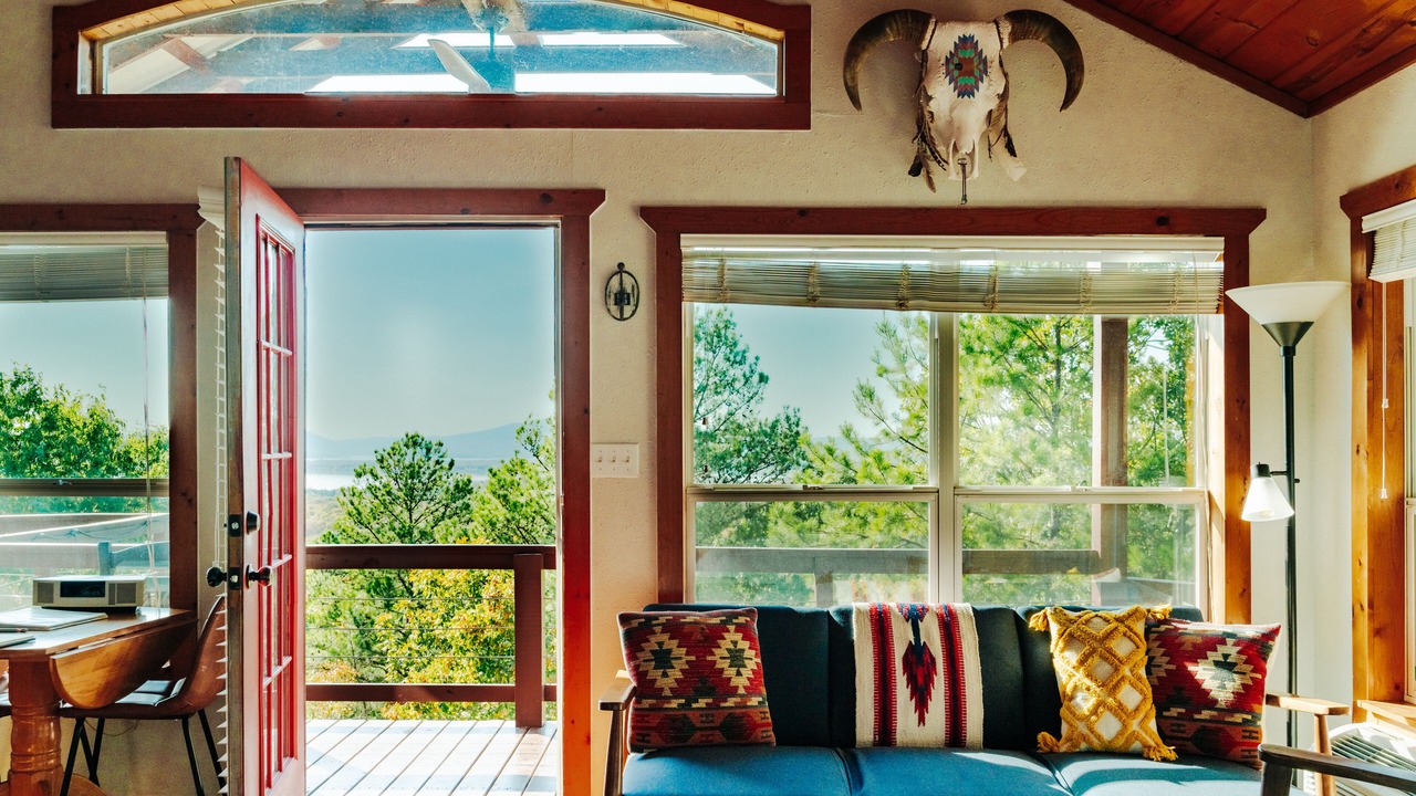 Photo of Livingroom in Clayton
