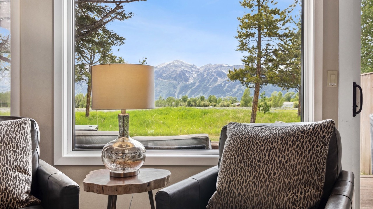 Photo of Livingroom in Jackson Hole