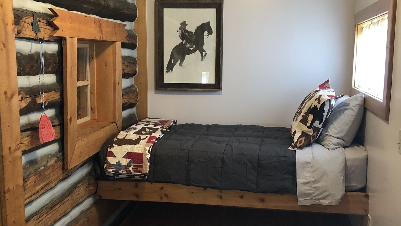 Photo of Bedroom in Clark