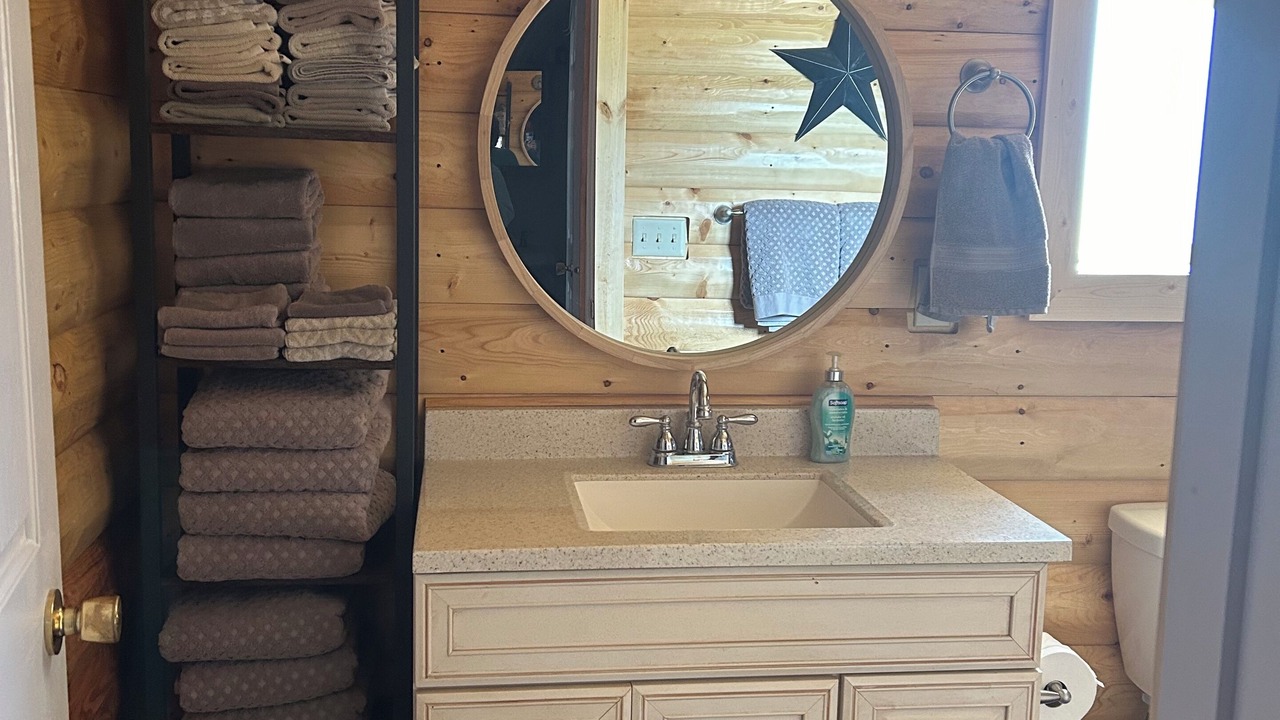 Photo of Bathroom in Clark