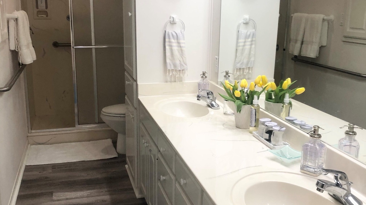 Photo of Bathroom in Kingsland