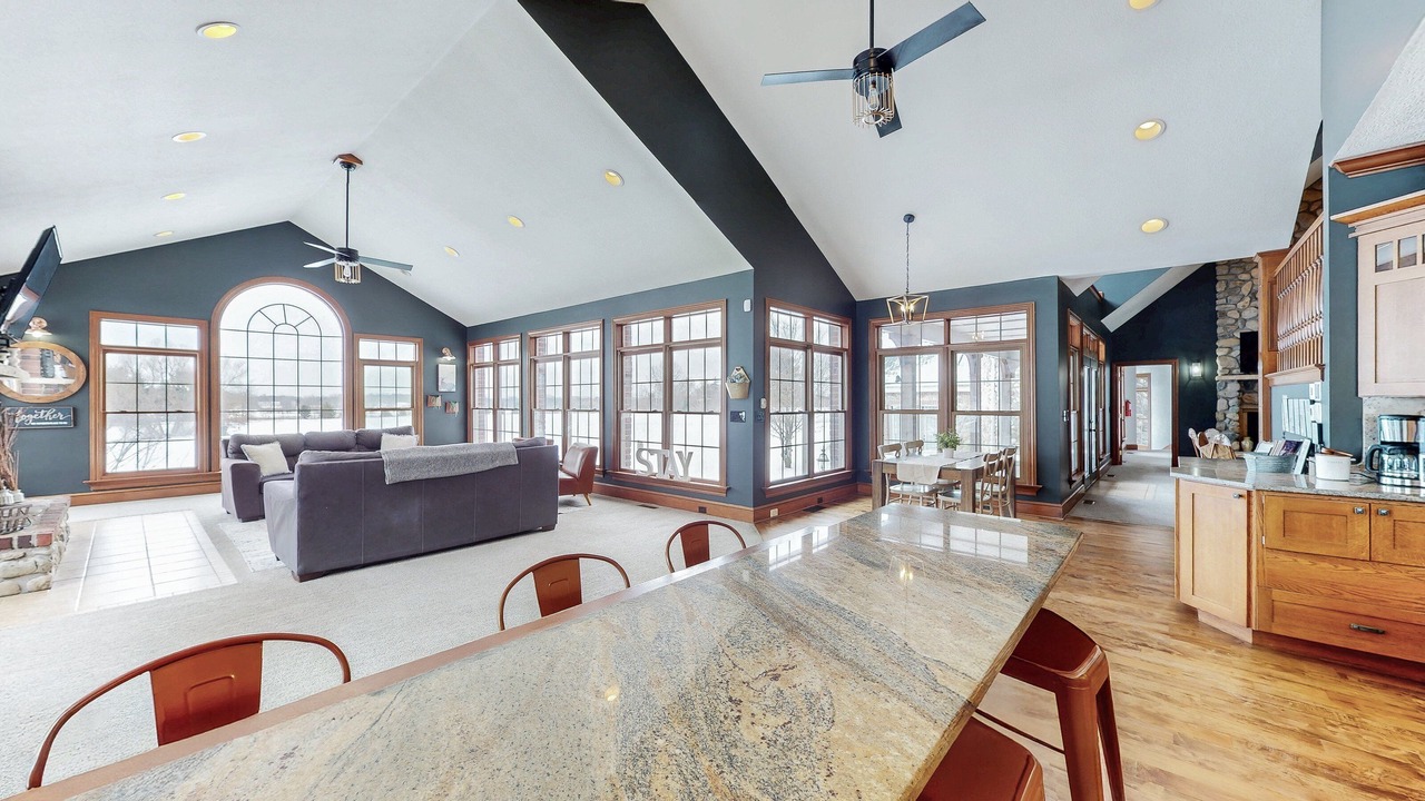 Photo of Livingroom in North Lawrence
