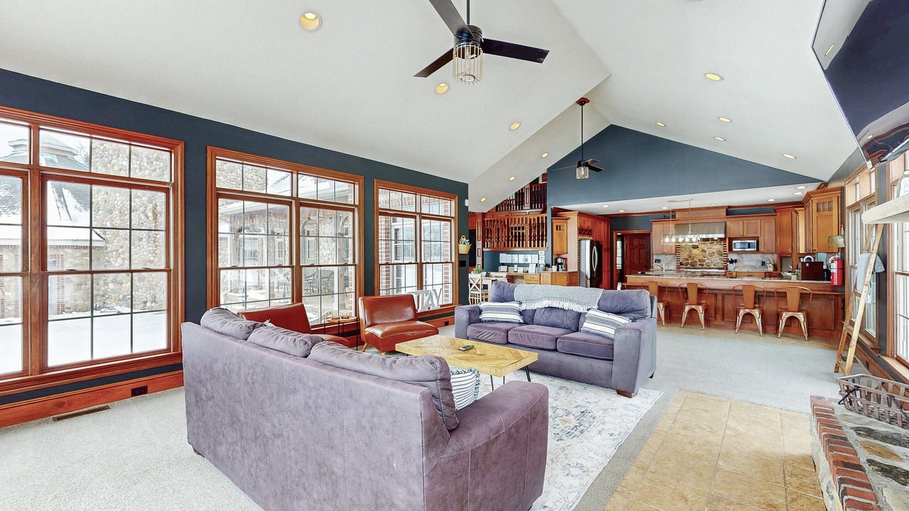 Photo of Livingroom in North Lawrence