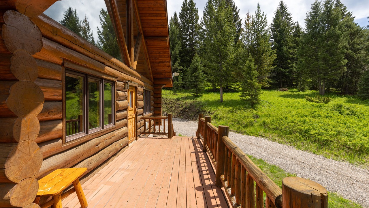 Photo of Patio Balcony in Gallatin Gateway