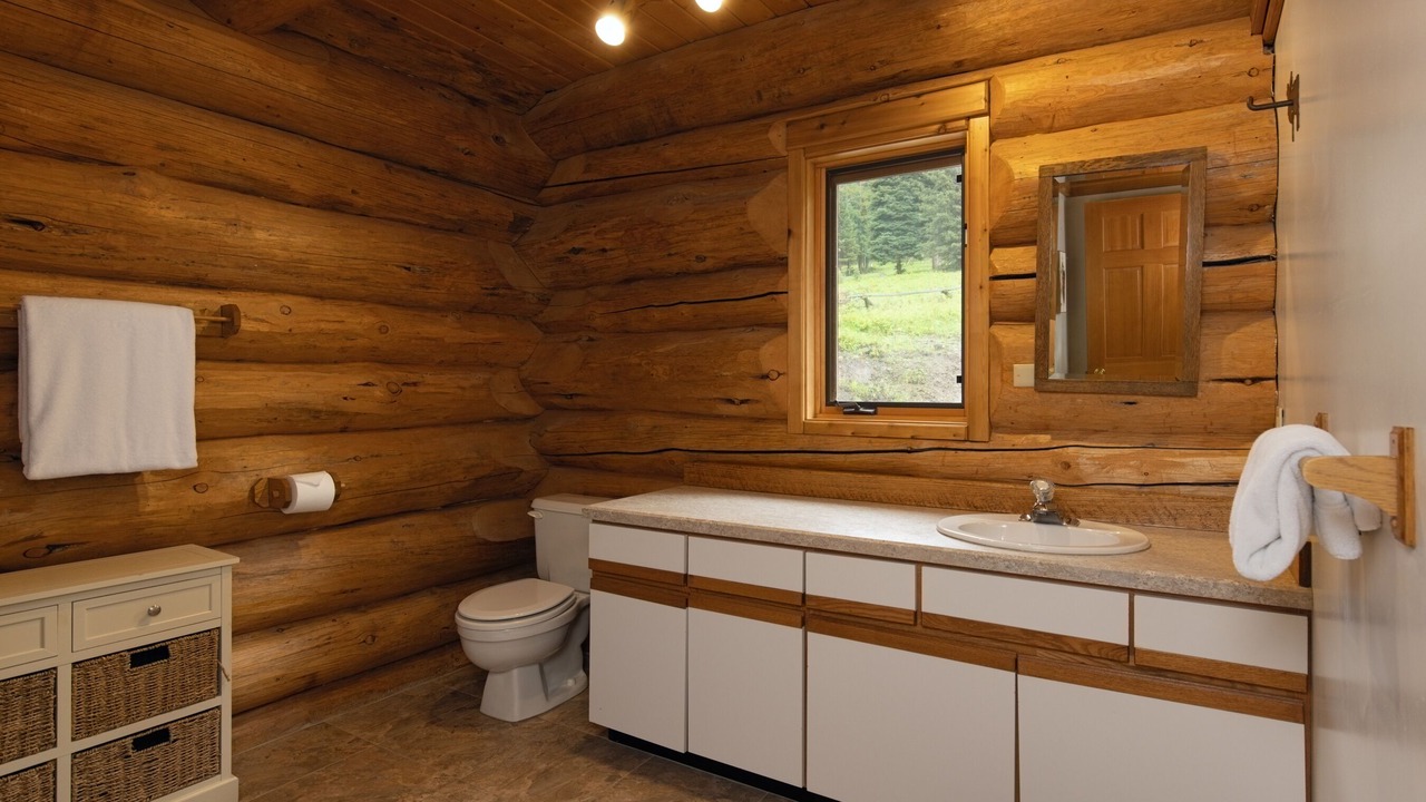 Photo of Bathroom in Gallatin Gateway