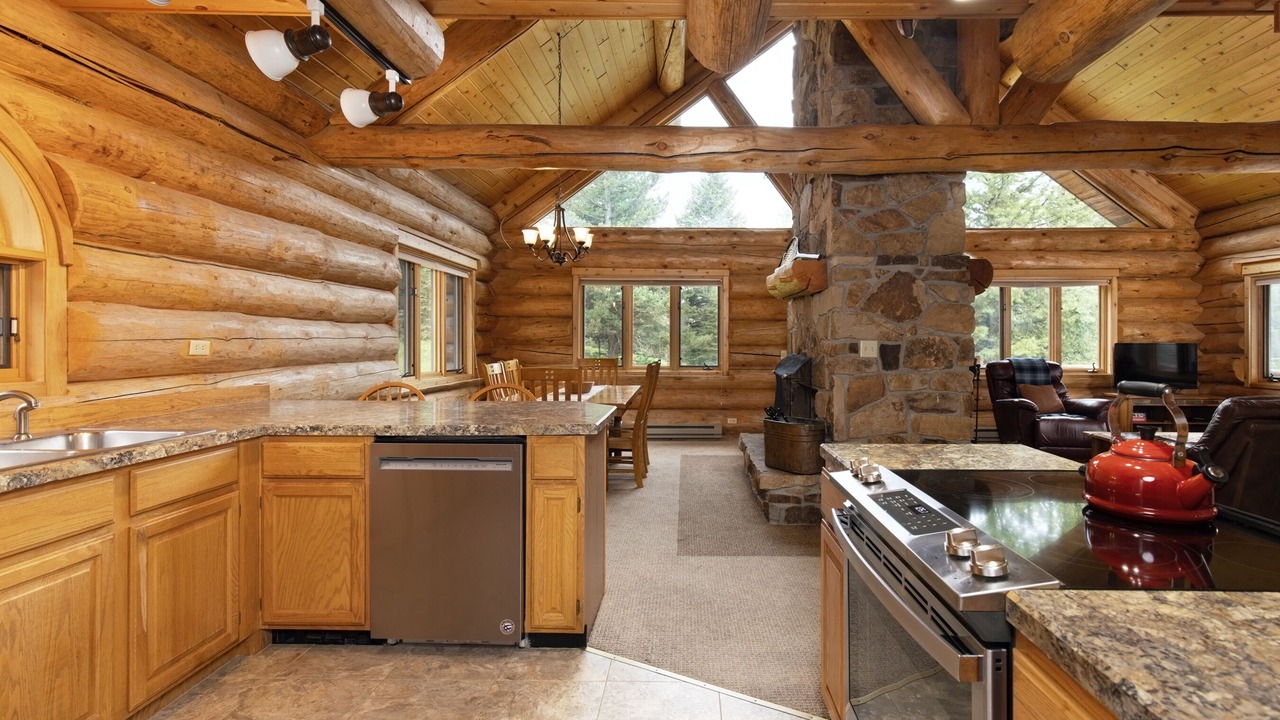 Photo of Kitchen in Gallatin Gateway