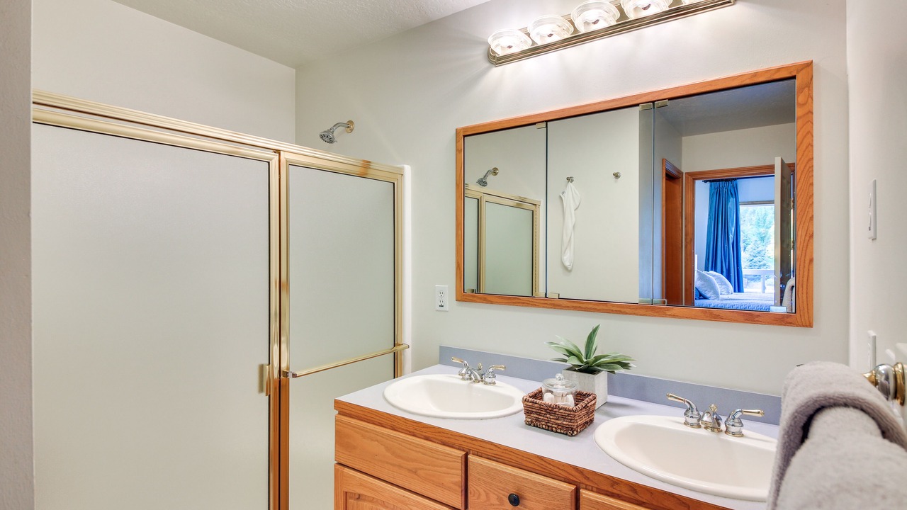 Photo of Bathroom in Sagle