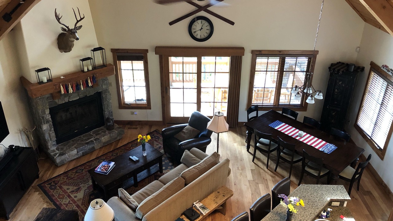 Photo of Livingroom in Tamarack Resort
