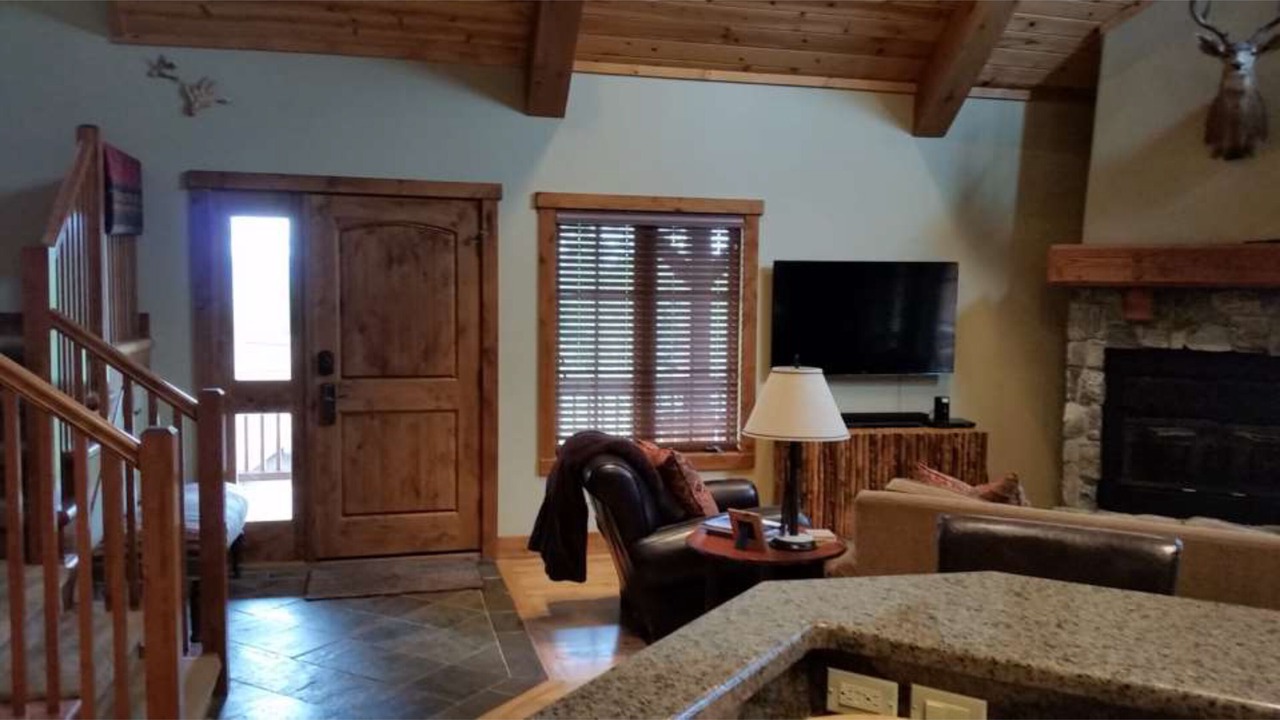 Photo of Livingroom in Tamarack Resort