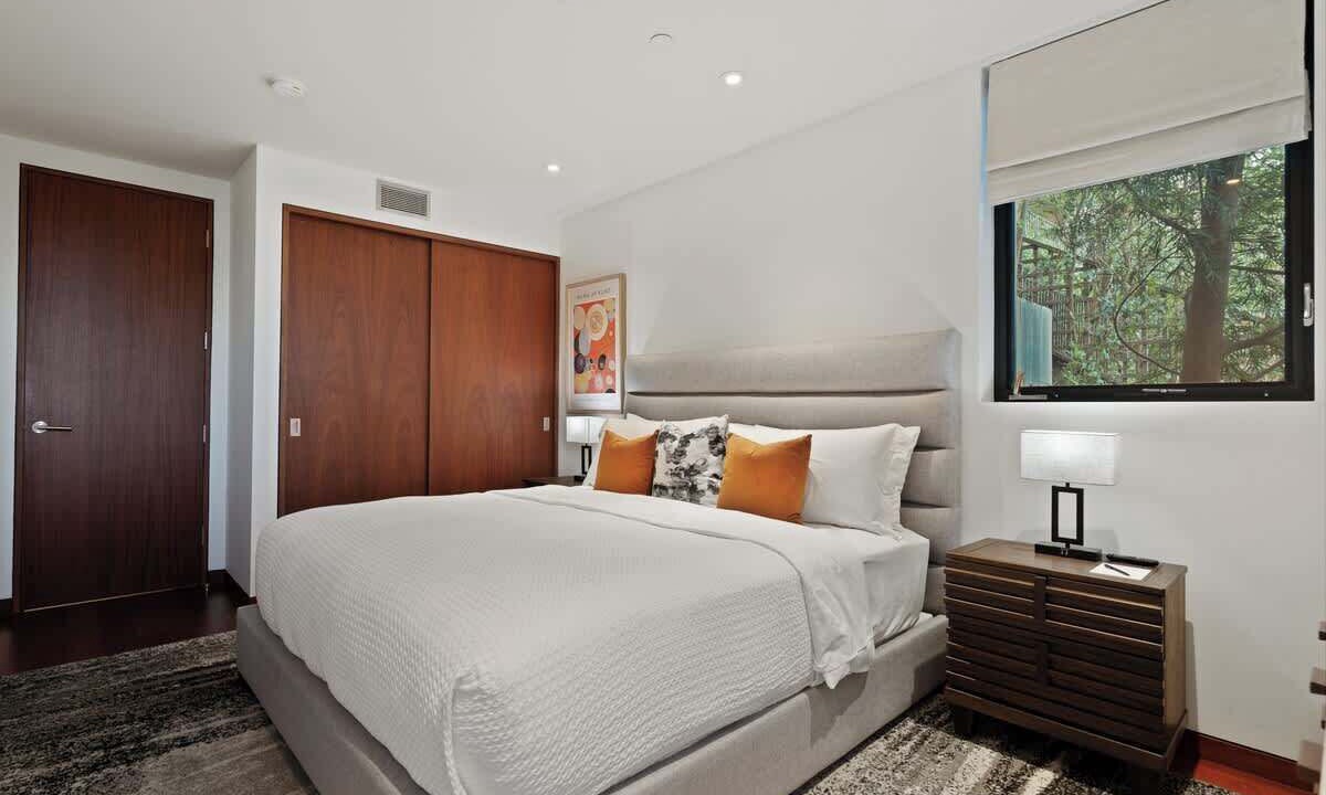 Photo of Bedroom in Hollywood Hills