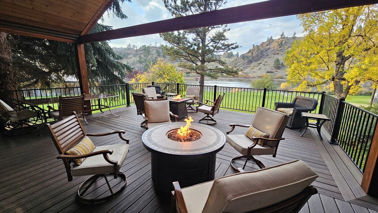 Photo of Patio Balcony in Cascade