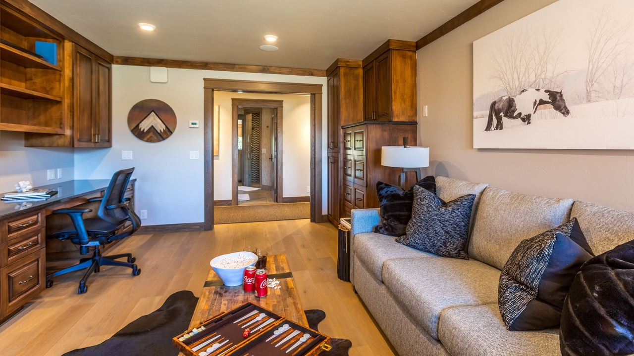 Photo of Livingroom in Jackson Hole