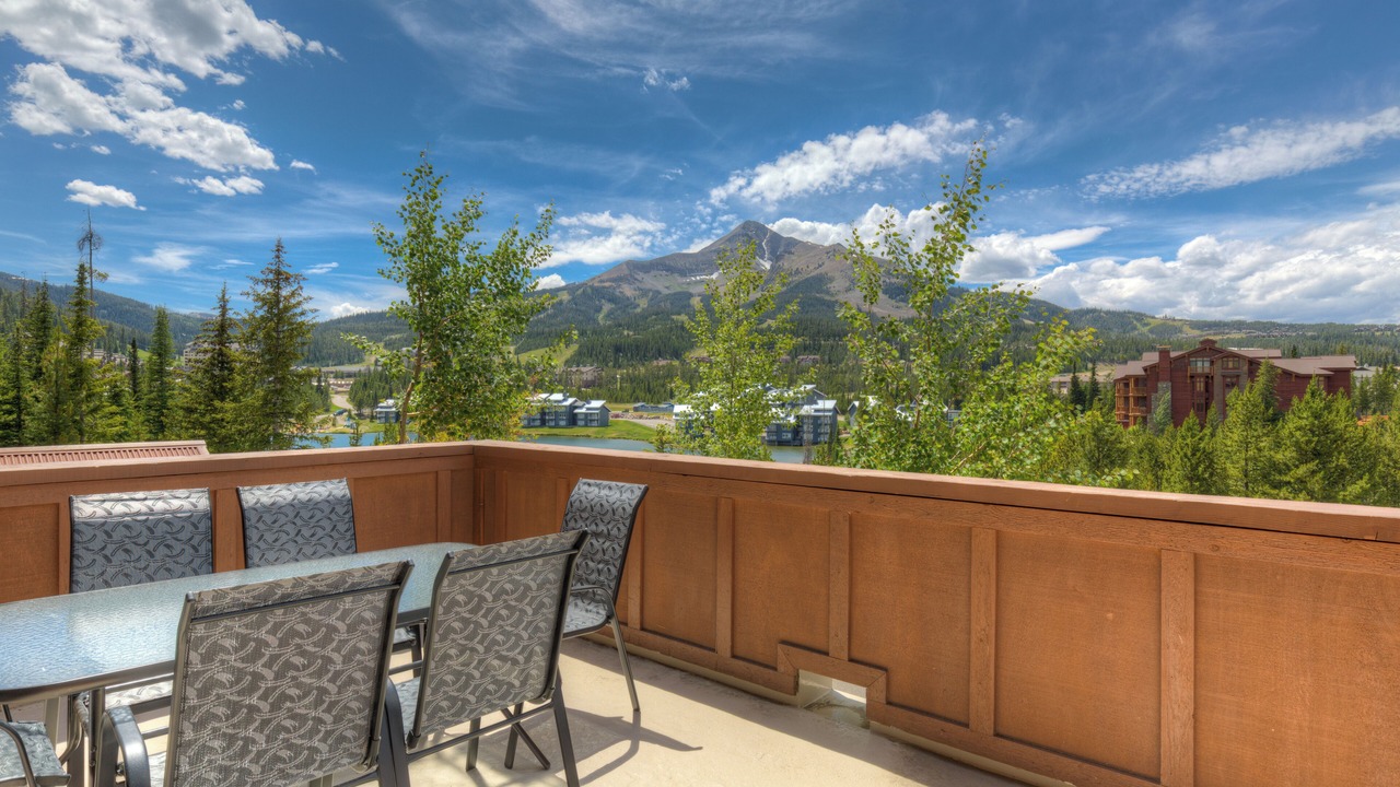 Photo of Patio Balcony in Big Sky