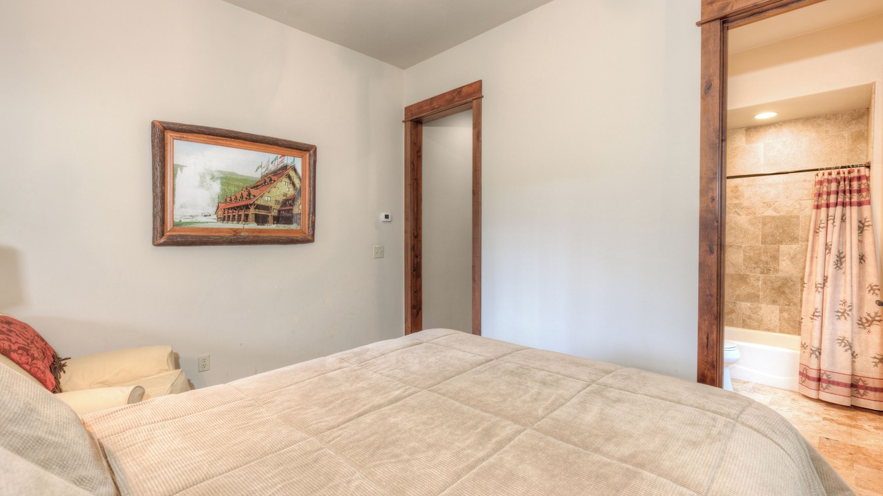 Photo of Bathroom in Big Sky