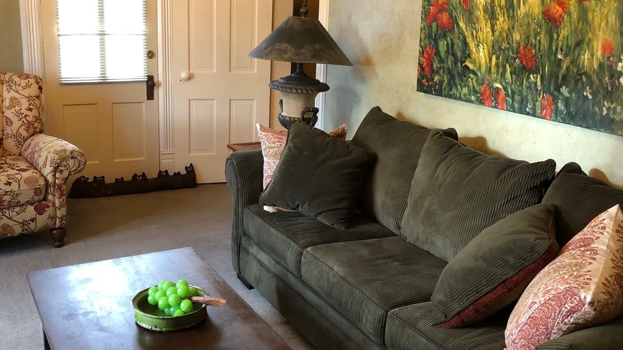 Photo of Livingroom in Farmington