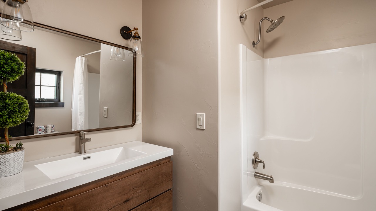 Photo of Bathroom in Emigrant