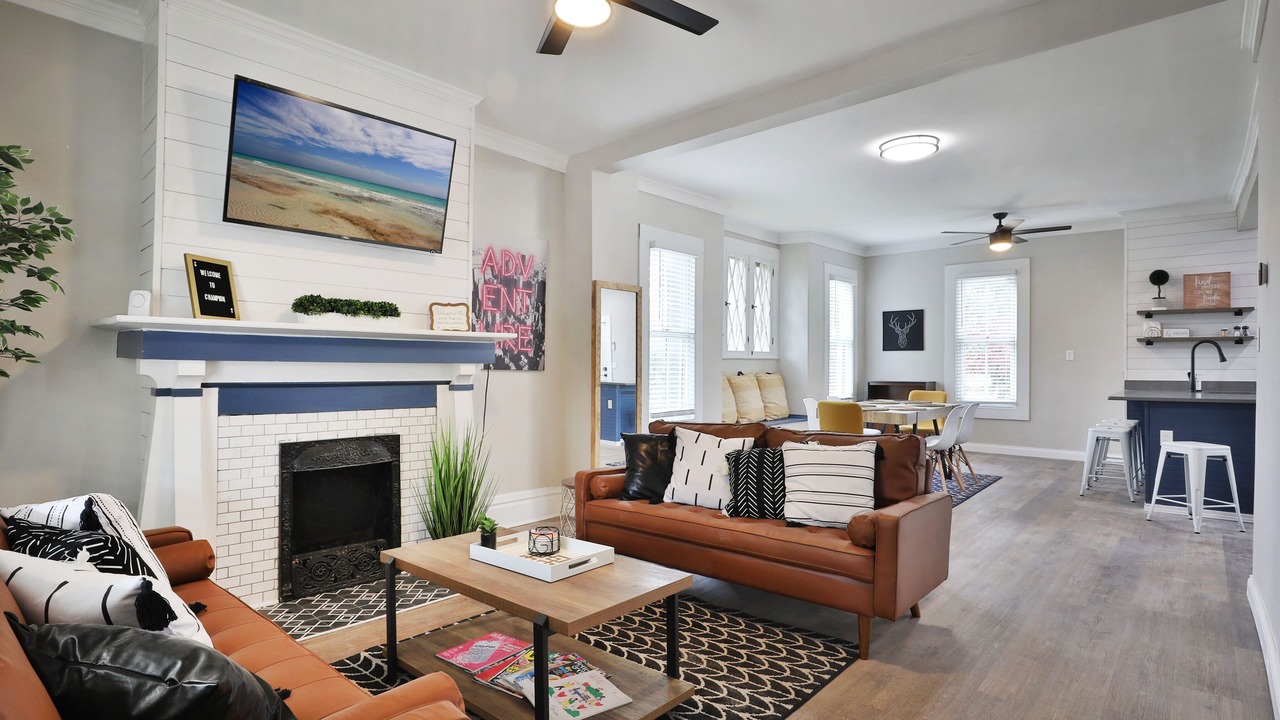 Photo of Livingroom in Olde Towne East