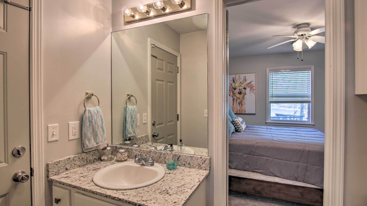 Photo of Bathroom in Cleora