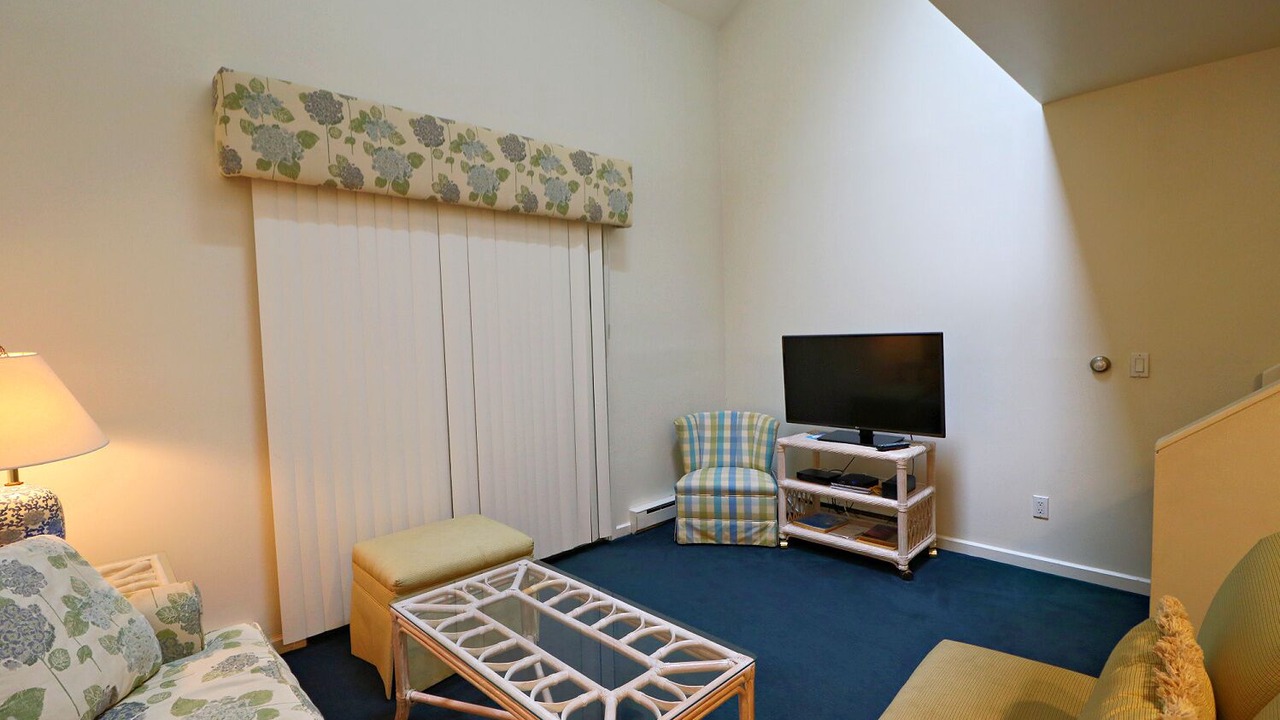 Photo of Livingroom in Chautauqua