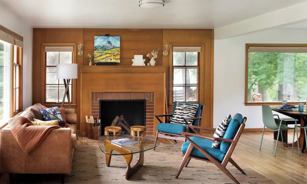 Photo of Livingroom in West Glacier