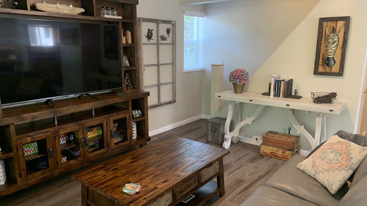 Photo of Livingroom in Wallace