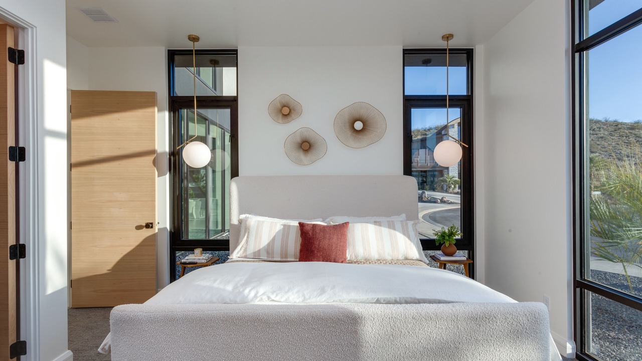 Photo of Bedroom in Hurricane
