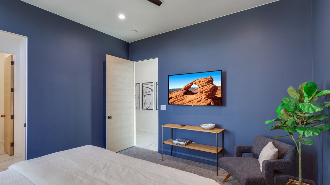 Photo of Bedroom in Hurricane