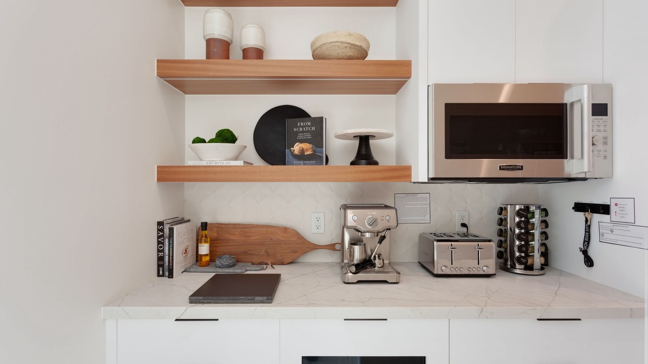 Photo of Kitchen in Hurricane