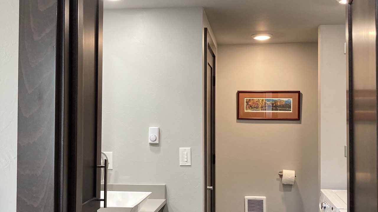 Photo of Bathroom in Clancy