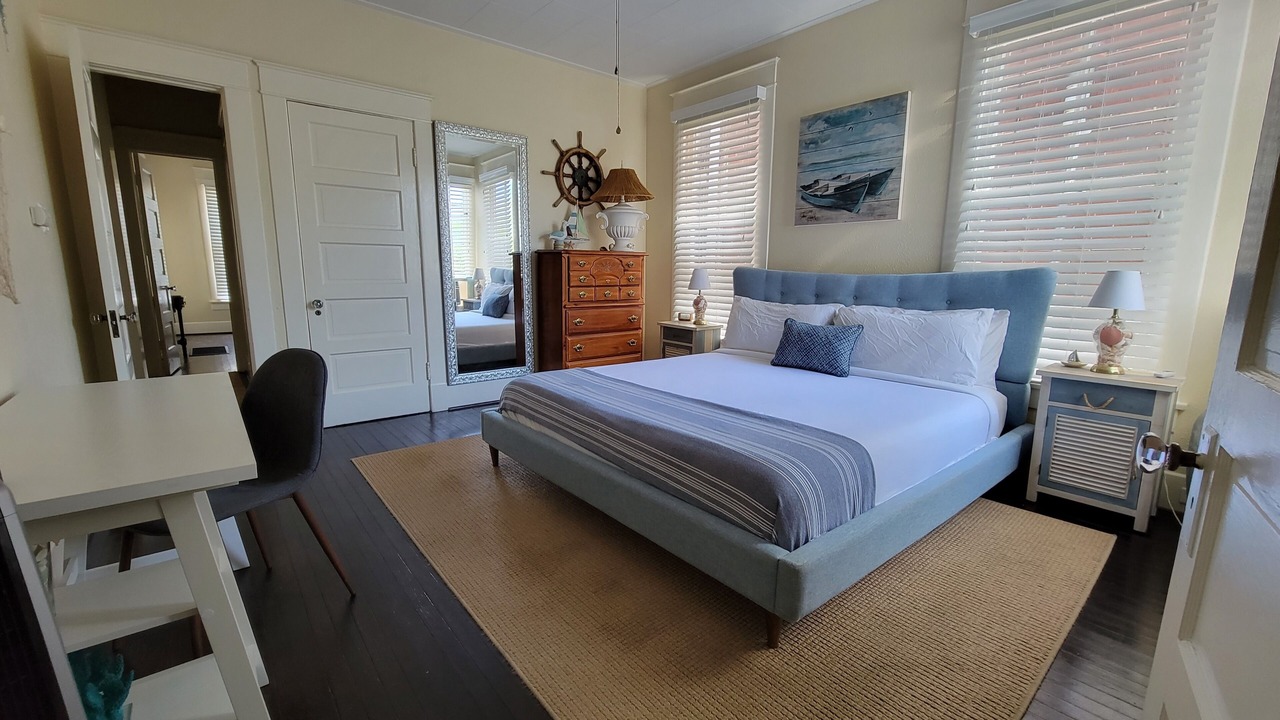 Photo of Bedroom in Galveston