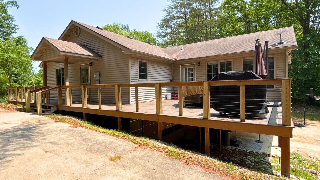 Photo of Patio Balcony in Gnaw Bone