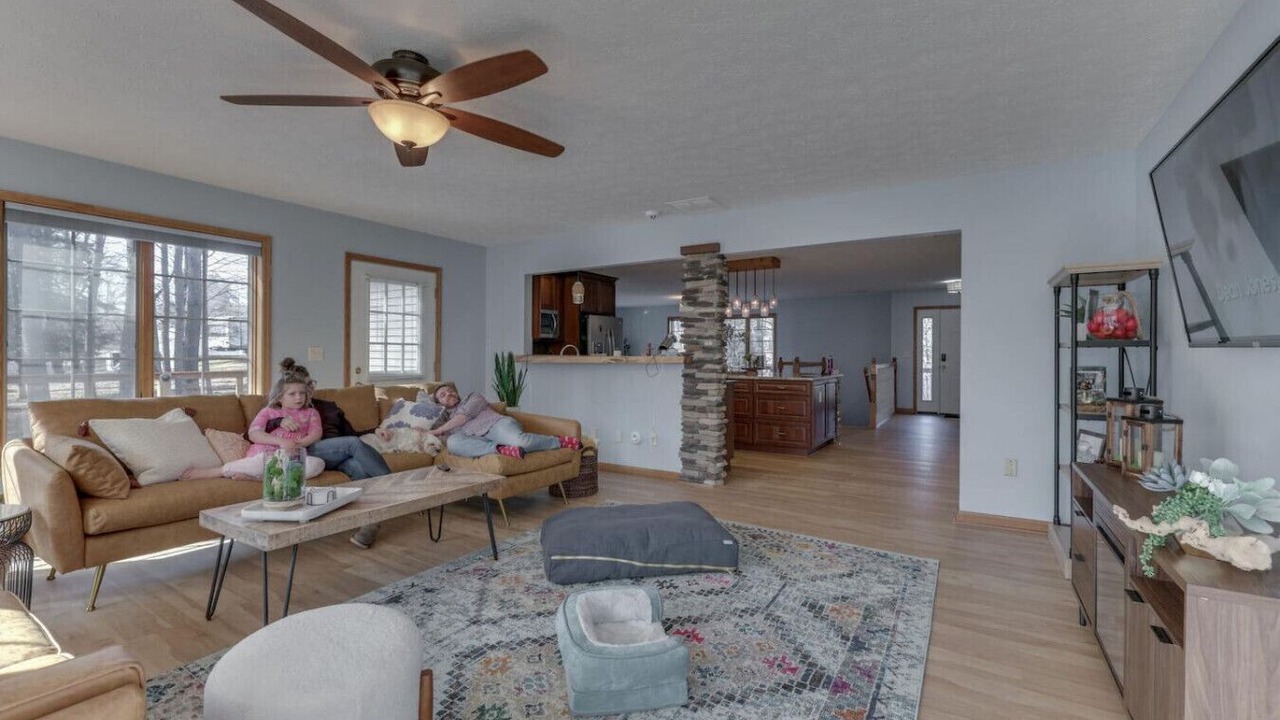 Photo of Livingroom in Gnaw Bone