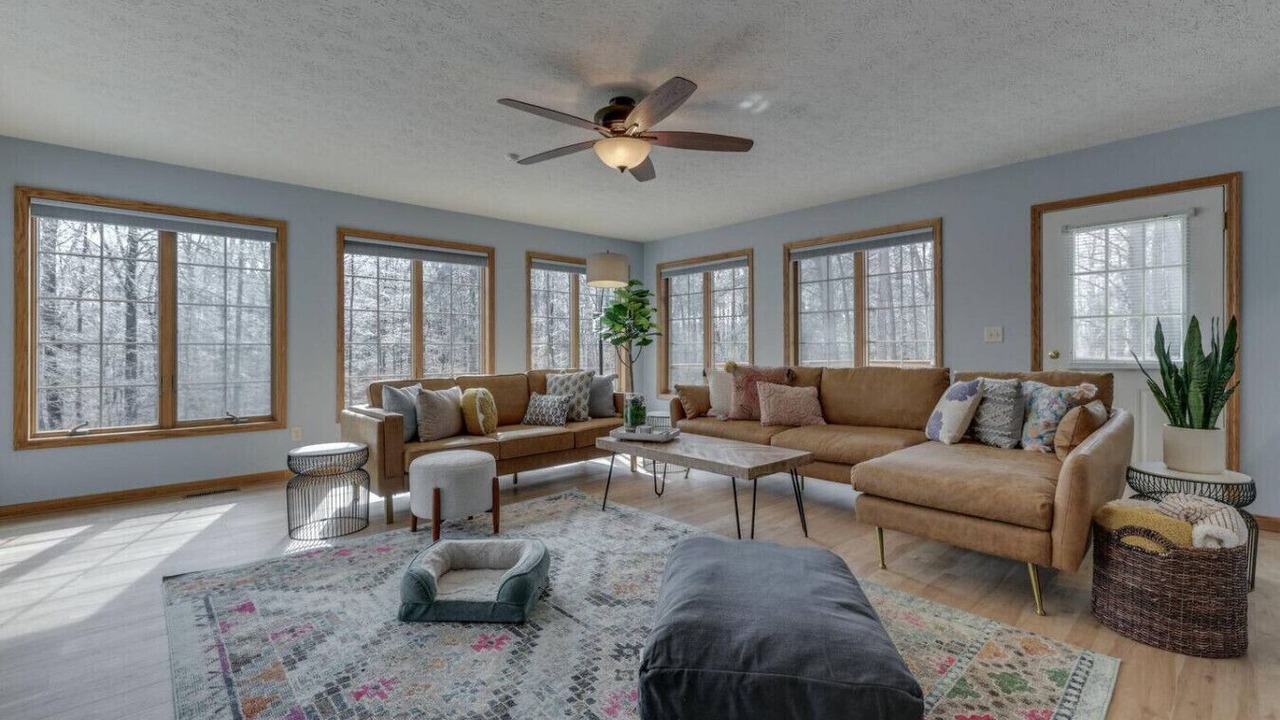 Photo of Livingroom in Gnaw Bone