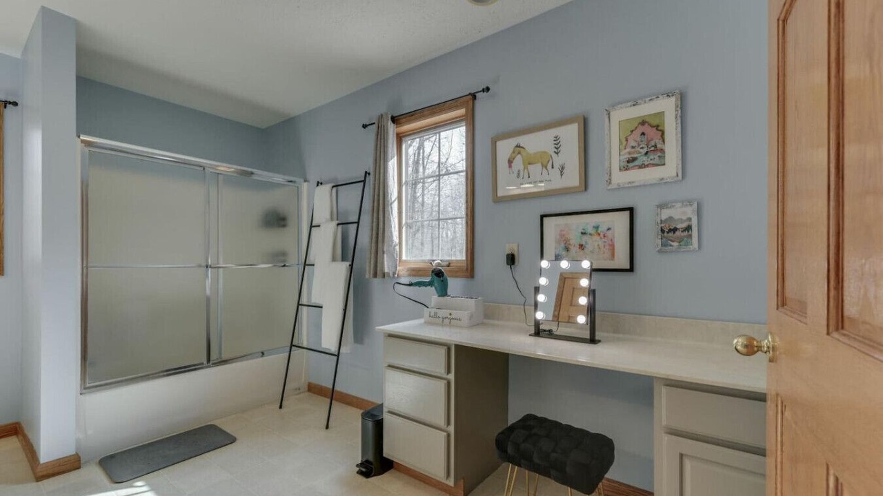 Photo of Bathroom in Gnaw Bone