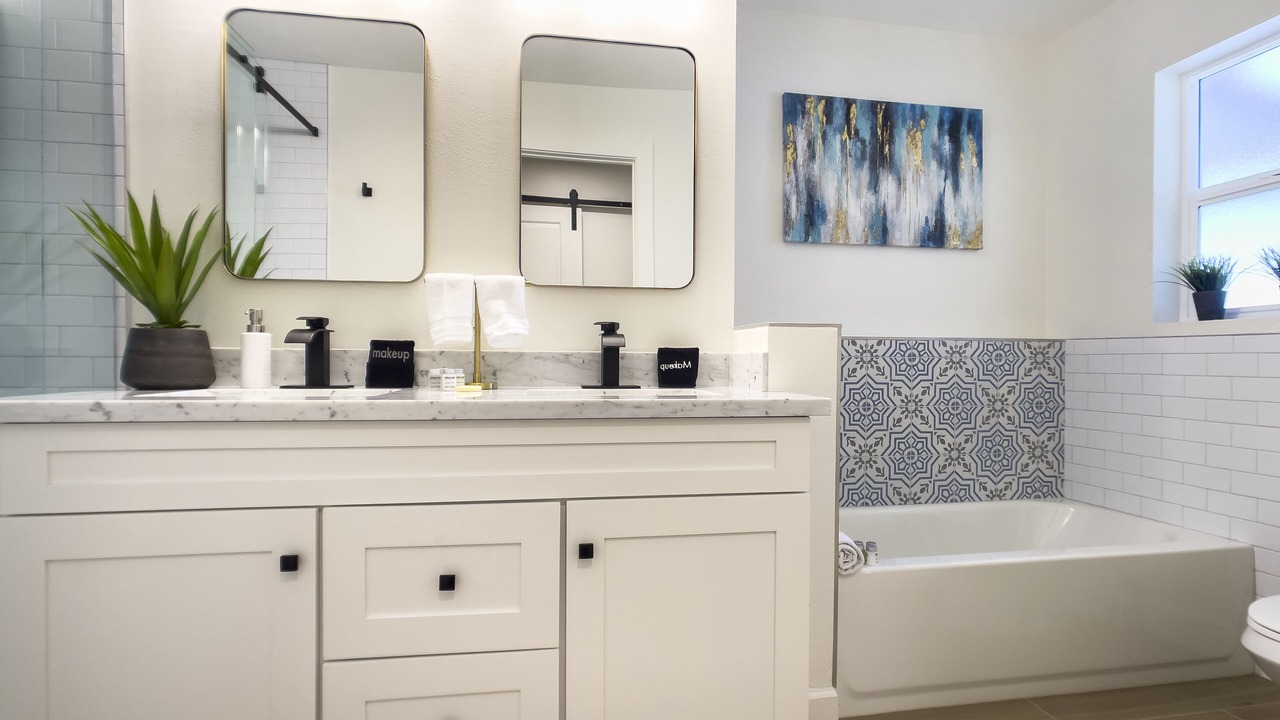 Photo of Bathroom in Scottsdale Highlands Estates No. 03