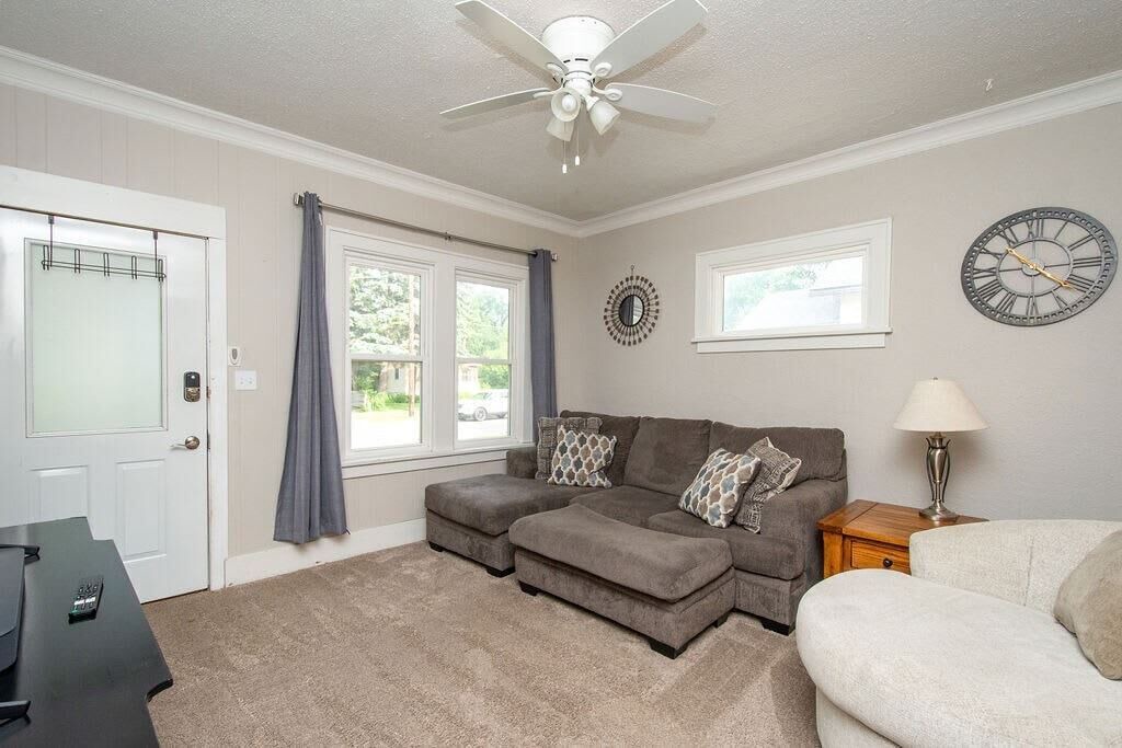 Photo of Livingroom in Roosevelt