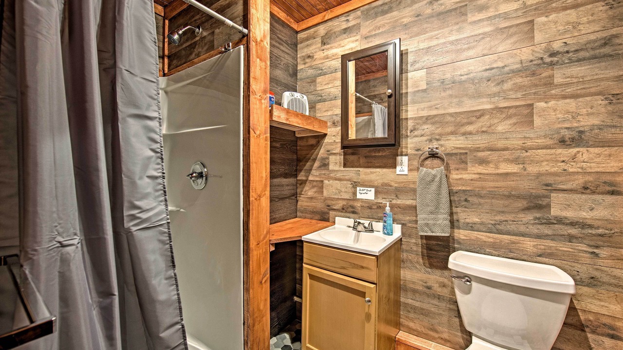 Photo of Bathroom in Benezette