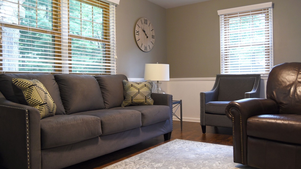 Photo of Livingroom in Warren