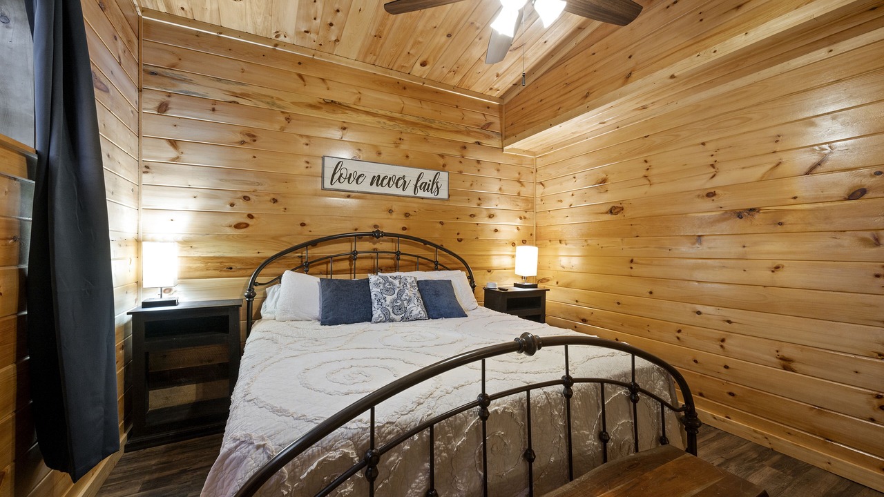 Photo of Bedroom in Broken Bow