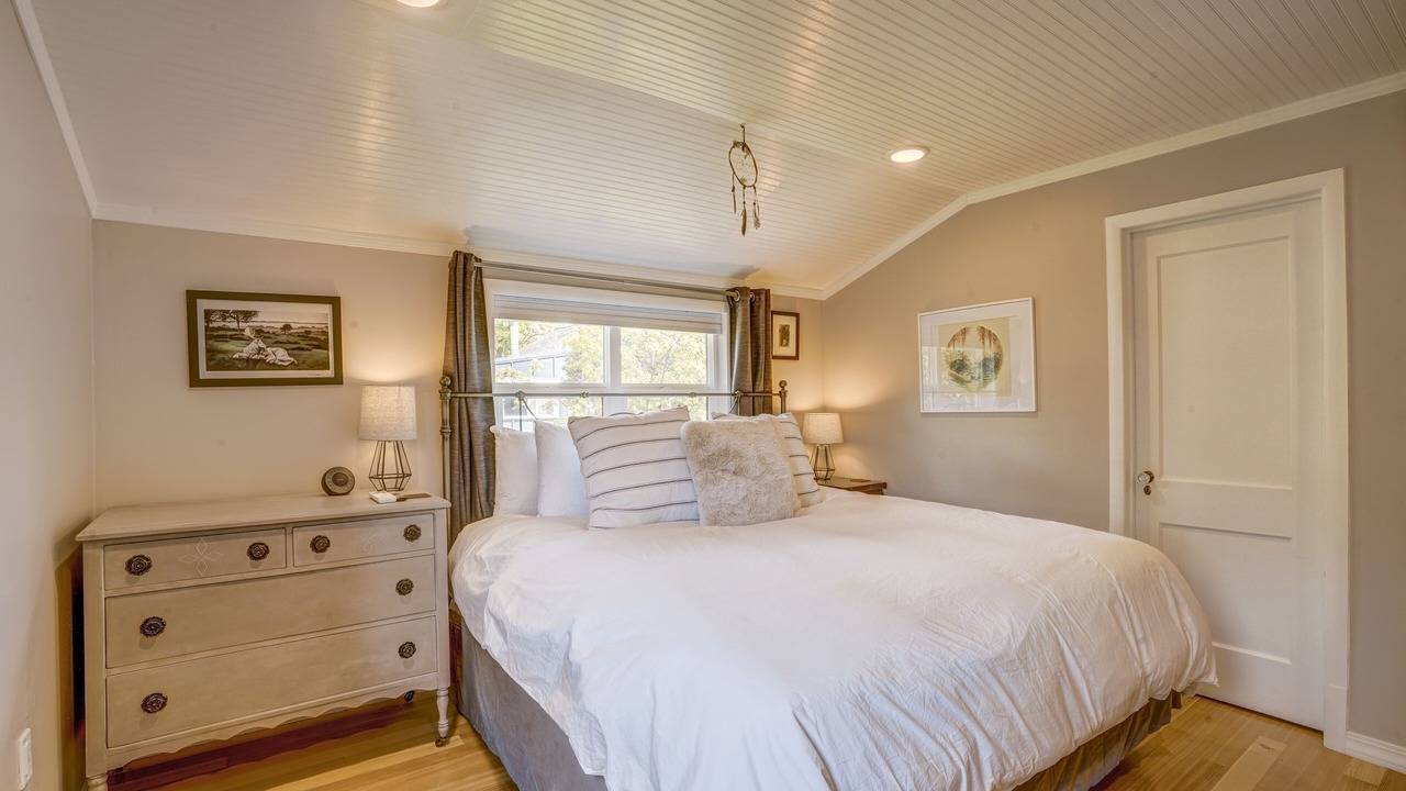 Photo of Bedroom in Franklin to the Fort