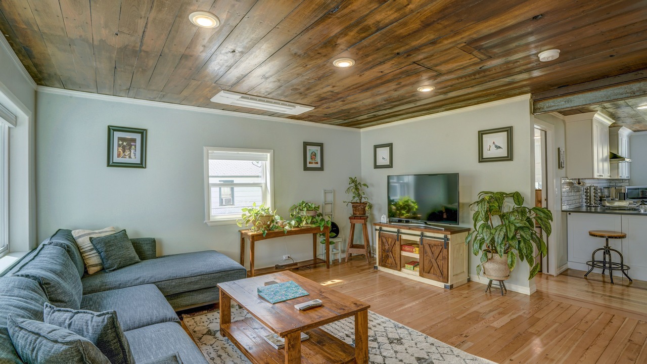 Photo of Livingroom in Franklin to the Fort