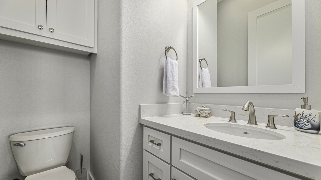 Photo of Bathroom in Red Fish Cove
