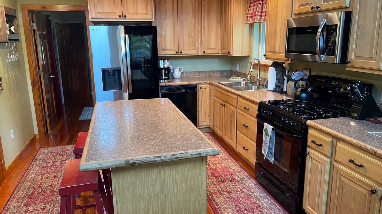 Photo of Kitchen in West Glacier