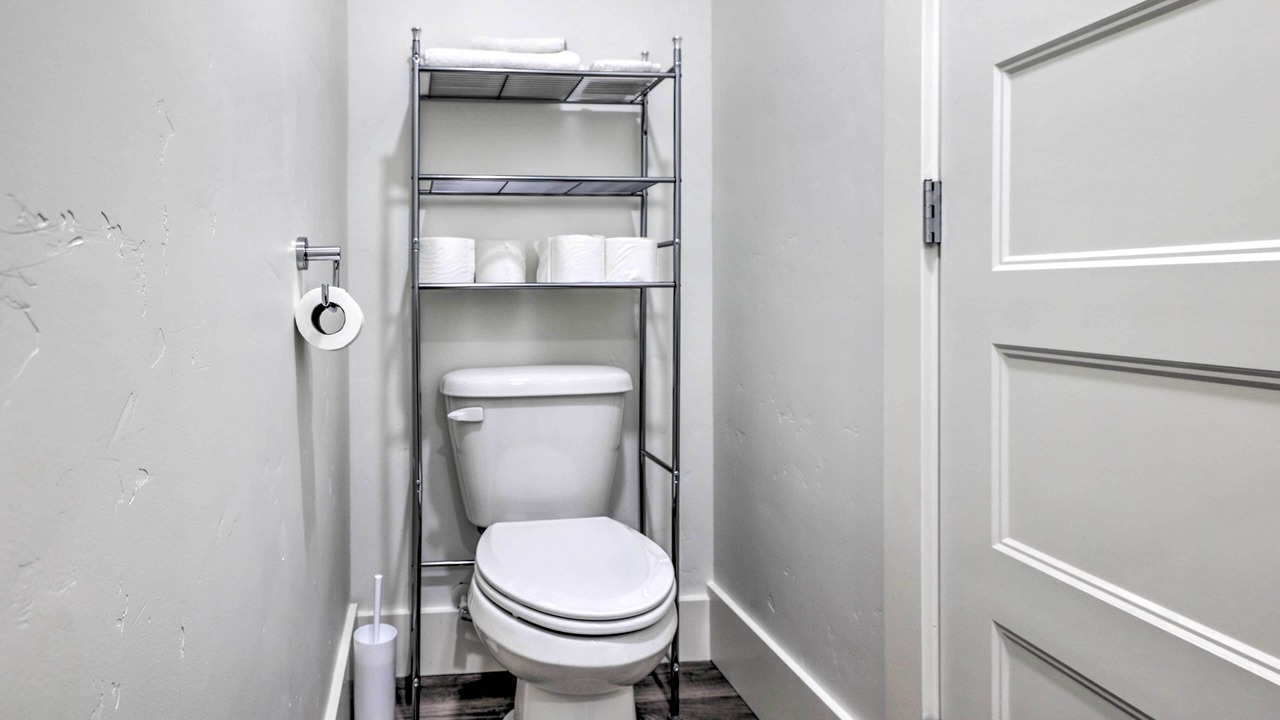 Photo of Bathroom in Veterans Park