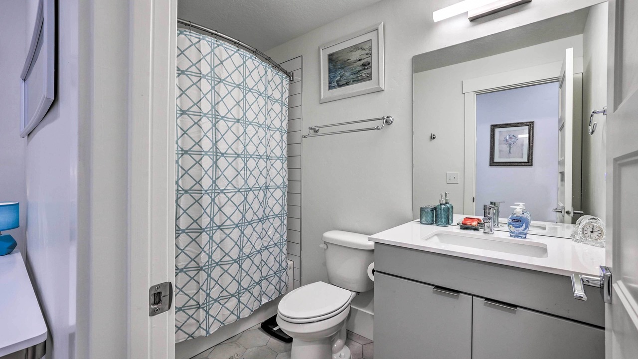 Photo of Bathroom in Veterans Park
