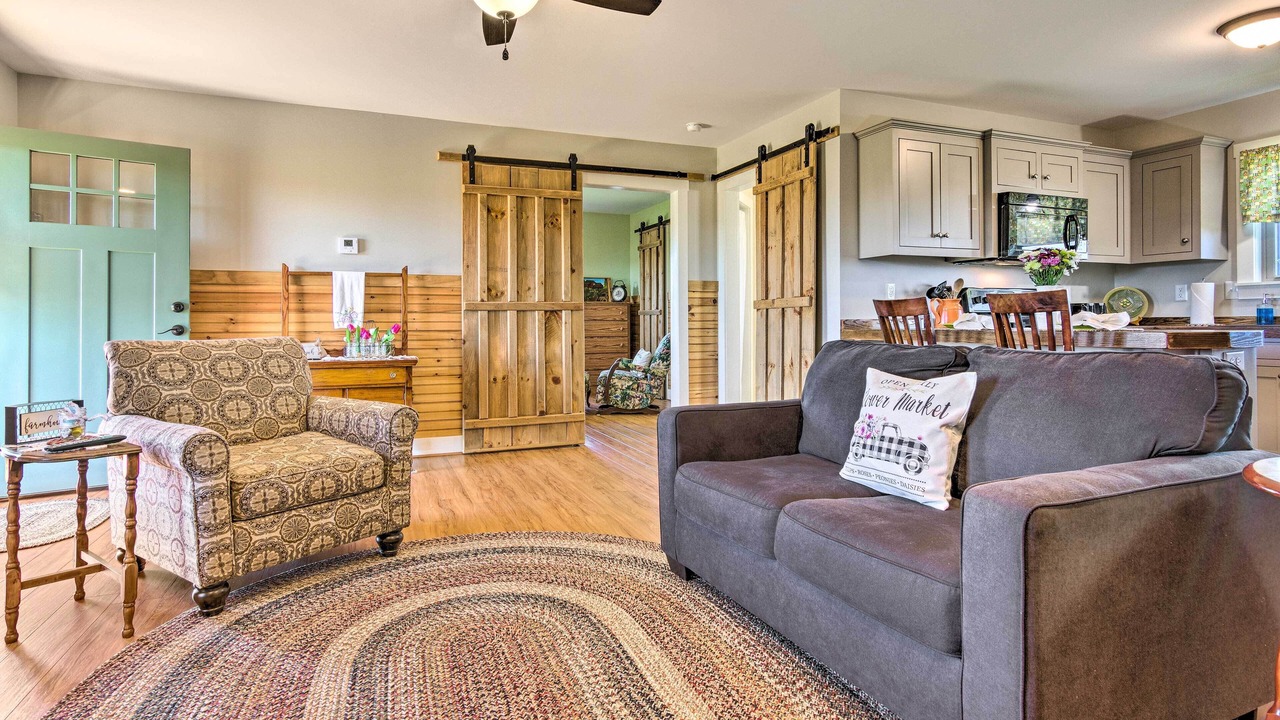Photo of Livingroom in Lawndale
