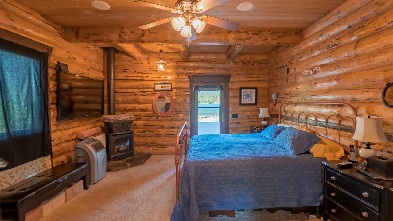 Photo of Bedroom in Troy